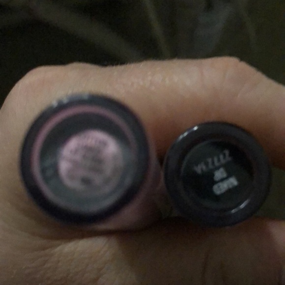 Anastasia Beverly Hills lip gloss & Morphe Drip Gloss - Picture 3 of 3